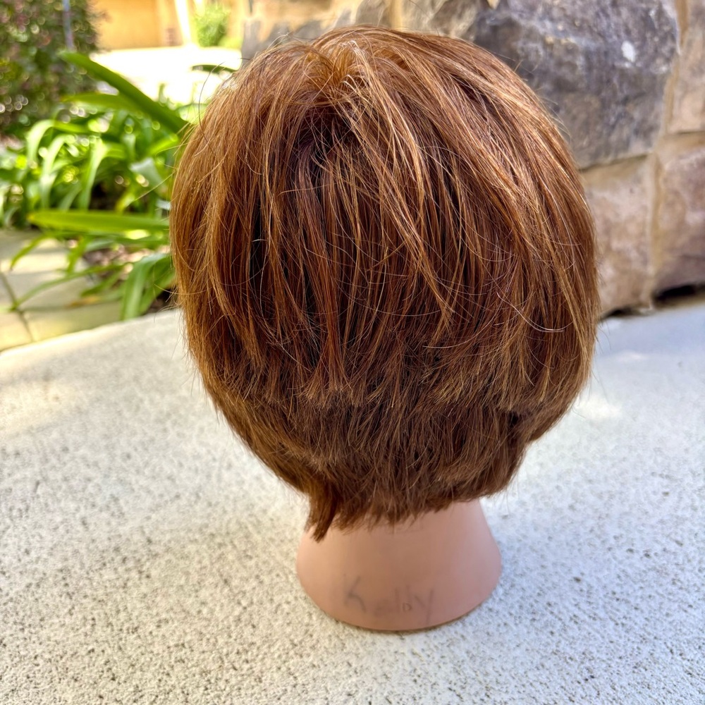 Professional Female Mannequin Head with Short Straight Hair Level 5 brunette - Picture 2 of 5